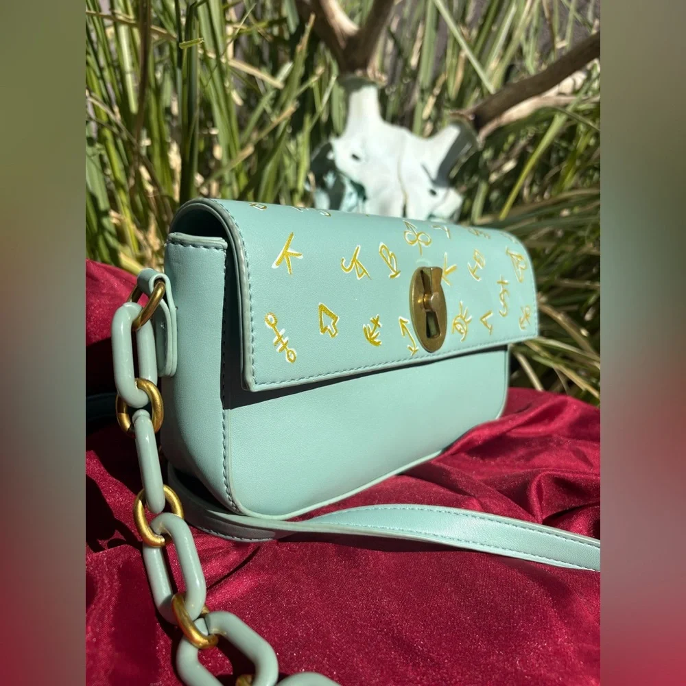 Ranch Brand Custom Montana West Crossbody Purse - Picture 4 of 17